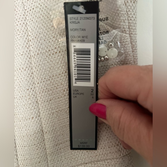 Elegant Cream Sleeveless Dress by Tahari. Size 2. NWT. - Picture 8 of 8